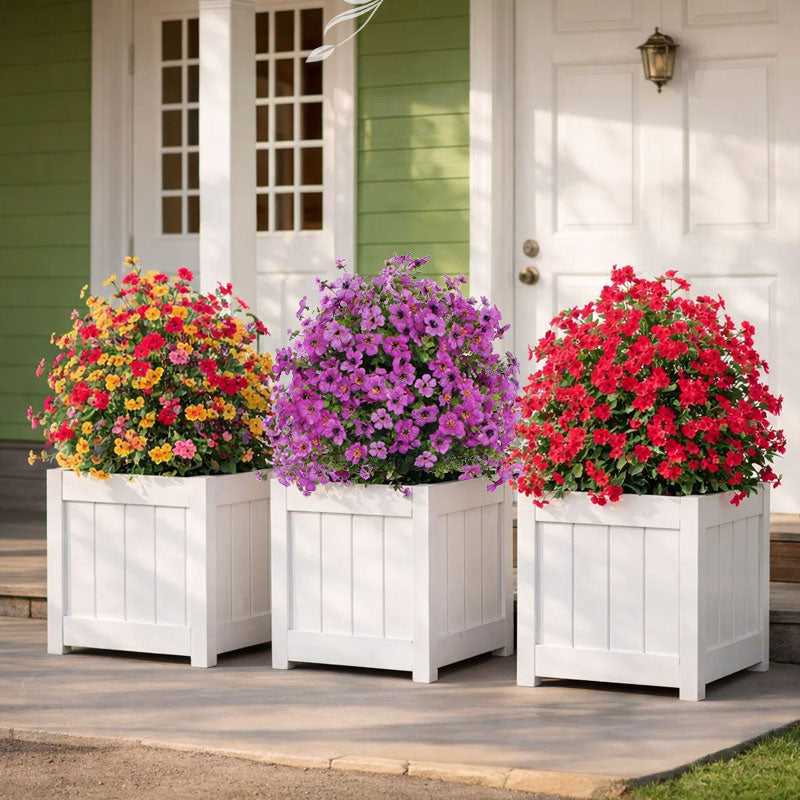Decoração floral artificial de eucalipto e violeta para inserção no solo.