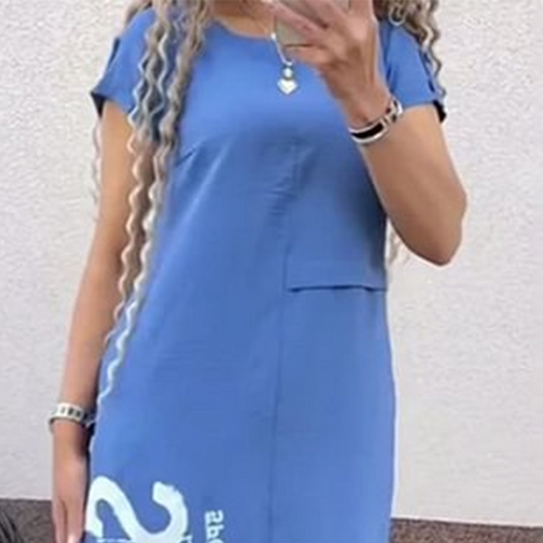 Avslappnad kortärmad klänning med sidoslits och lös passform för kvinnor