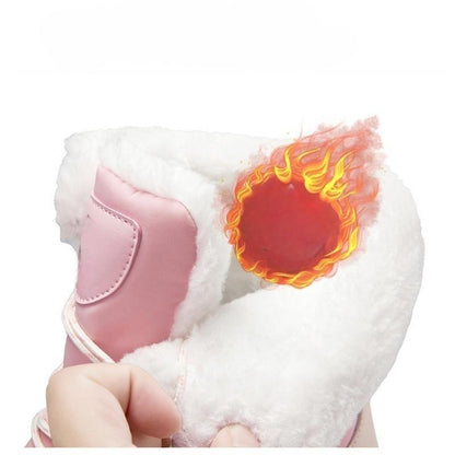 Lämpimät lumikengät naisille talvikäyttöön.