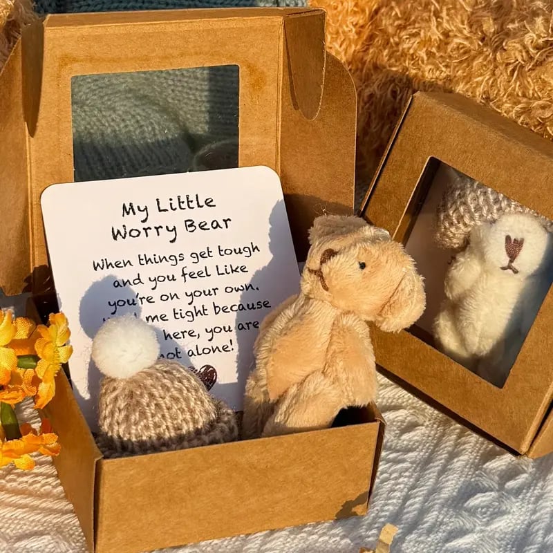 (Køb 1 få 1 gratis) Mini plysbamse i æske